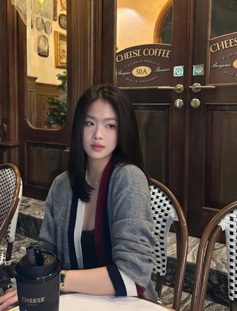 Phù thủy biến hình Thủy Vân